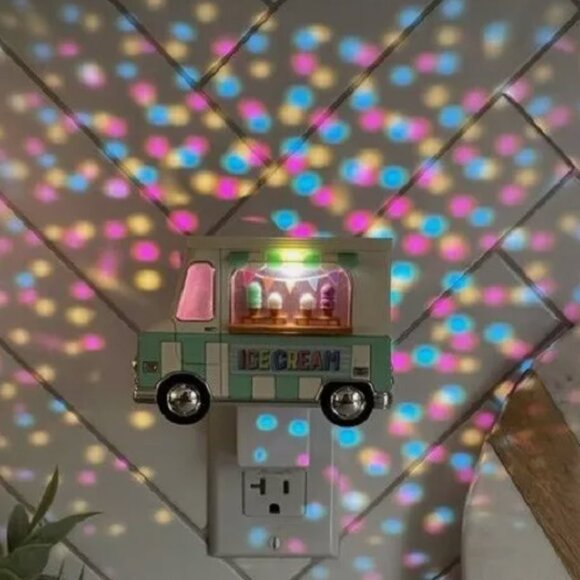 Bath & Body Works ICE CREAM TRUCK Projector Nightlight Wallflowers Plug NEW - Picture 4 of 14